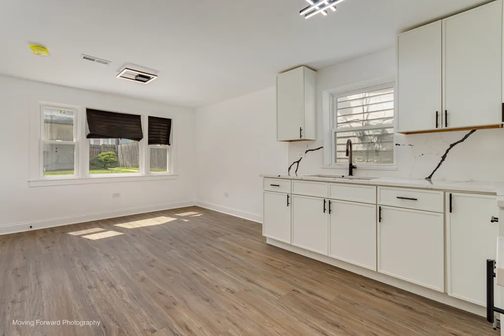 10536 South Wentworth Avenue Chicago IL 60628