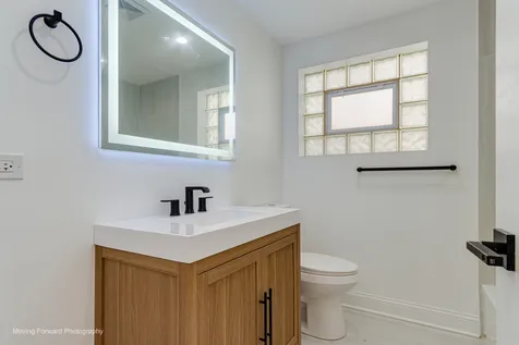 10536 South Wentworth Avenue Chicago IL 60628