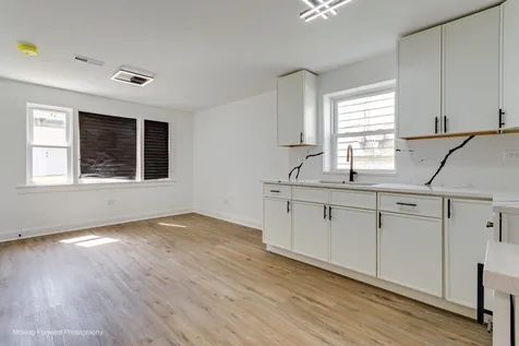 10536 South Wentworth Avenue Chicago IL 60628