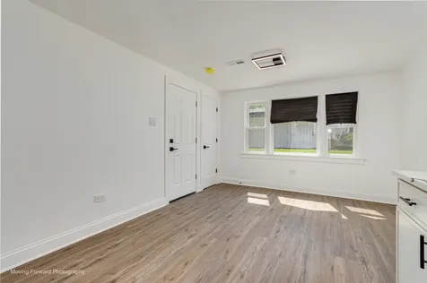10536 South Wentworth Avenue Chicago IL 60628