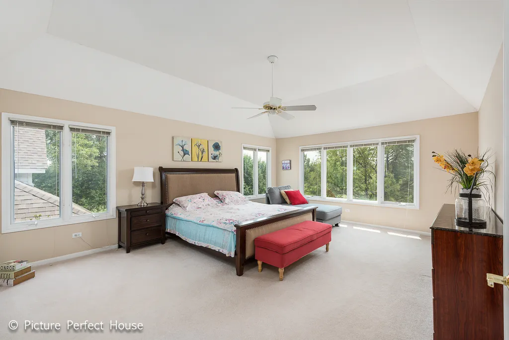 3571 Scottsdale Circle Naperville IL 60564