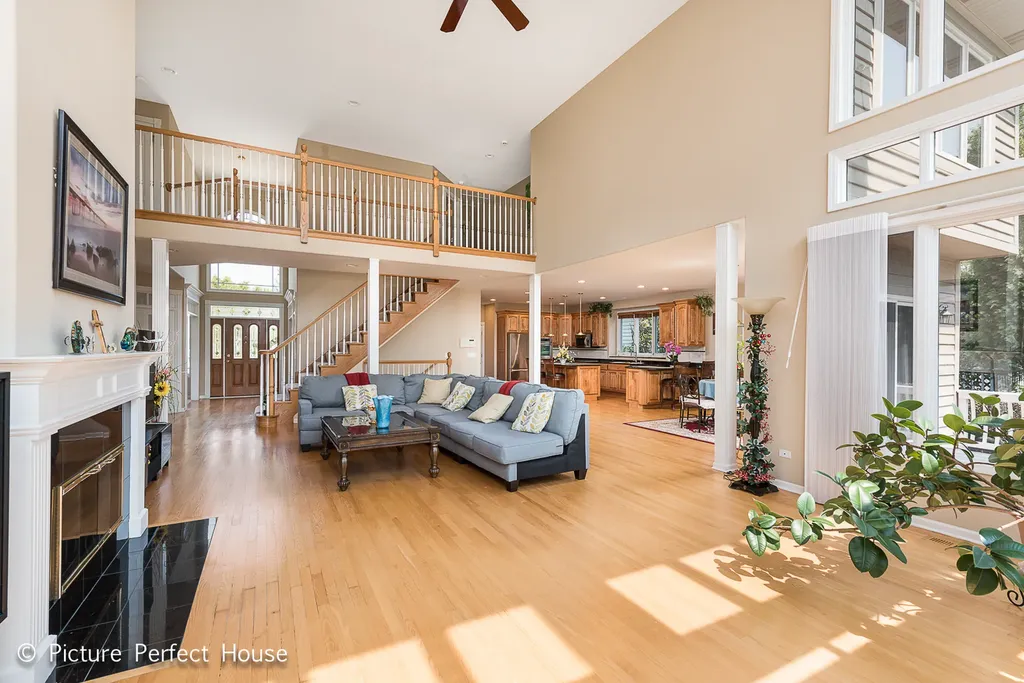 3571 Scottsdale Circle Naperville IL 60564