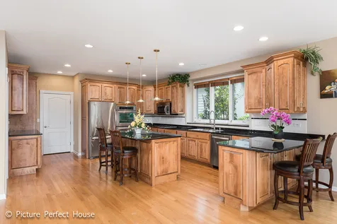 3571 Scottsdale Circle Naperville IL 60564