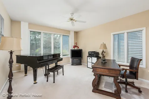 3571 Scottsdale Circle Naperville IL 60564