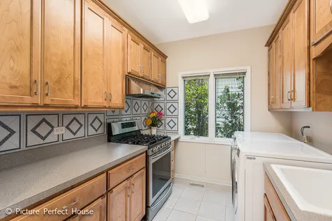3571 Scottsdale Circle Naperville IL 60564