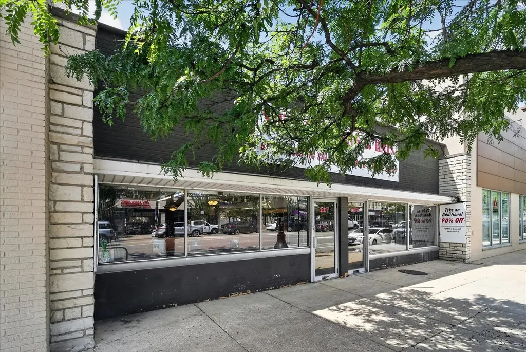 607 West Roosevelt Road Chicago IL 60607