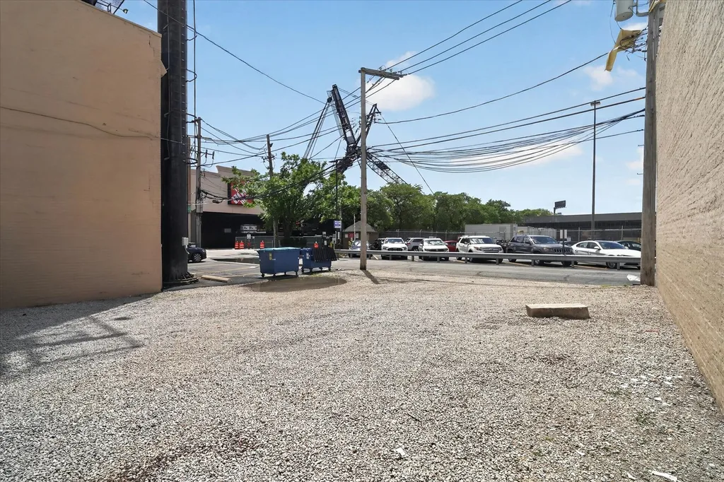 607 West Roosevelt Road Chicago IL 60607