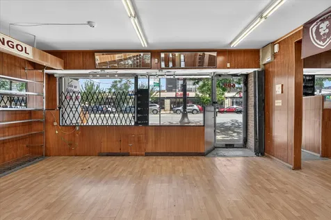 607 West Roosevelt Road Chicago IL 60607