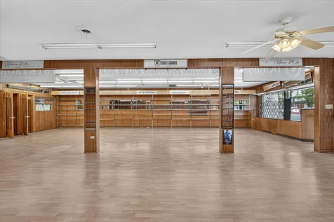 607 West Roosevelt Road Chicago IL 60607