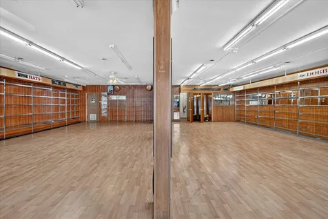 607 West Roosevelt Road Chicago IL 60607