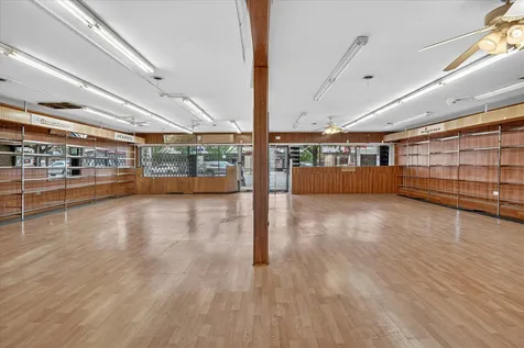 607 West Roosevelt Road Chicago IL 60607