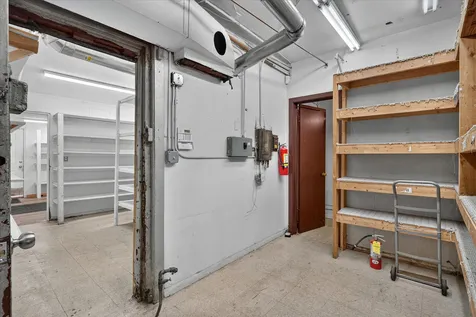 607 West Roosevelt Road Chicago IL 60607