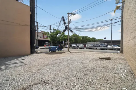 607 West Roosevelt Road Chicago IL 60607