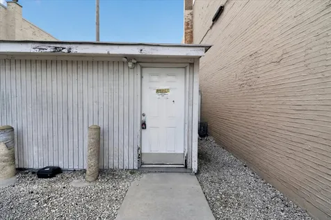 607 West Roosevelt Road Chicago IL 60607