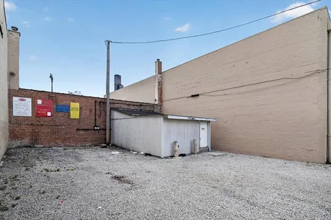 607 West Roosevelt Road Chicago IL 60607