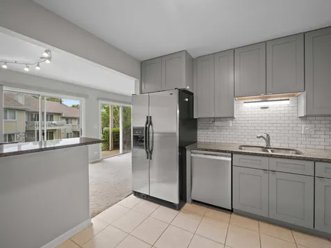 1126 Auburn Buffalo Grove IL 60089