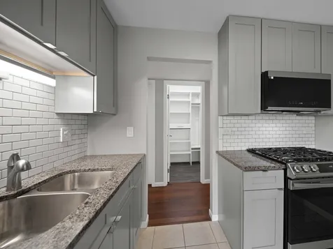 1126 Auburn Buffalo Grove IL 60089