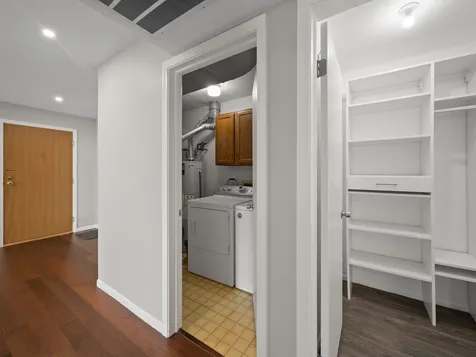 1126 Auburn Buffalo Grove IL 60089