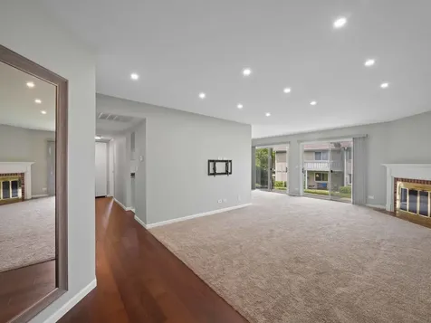 1126 Auburn Buffalo Grove IL 60089