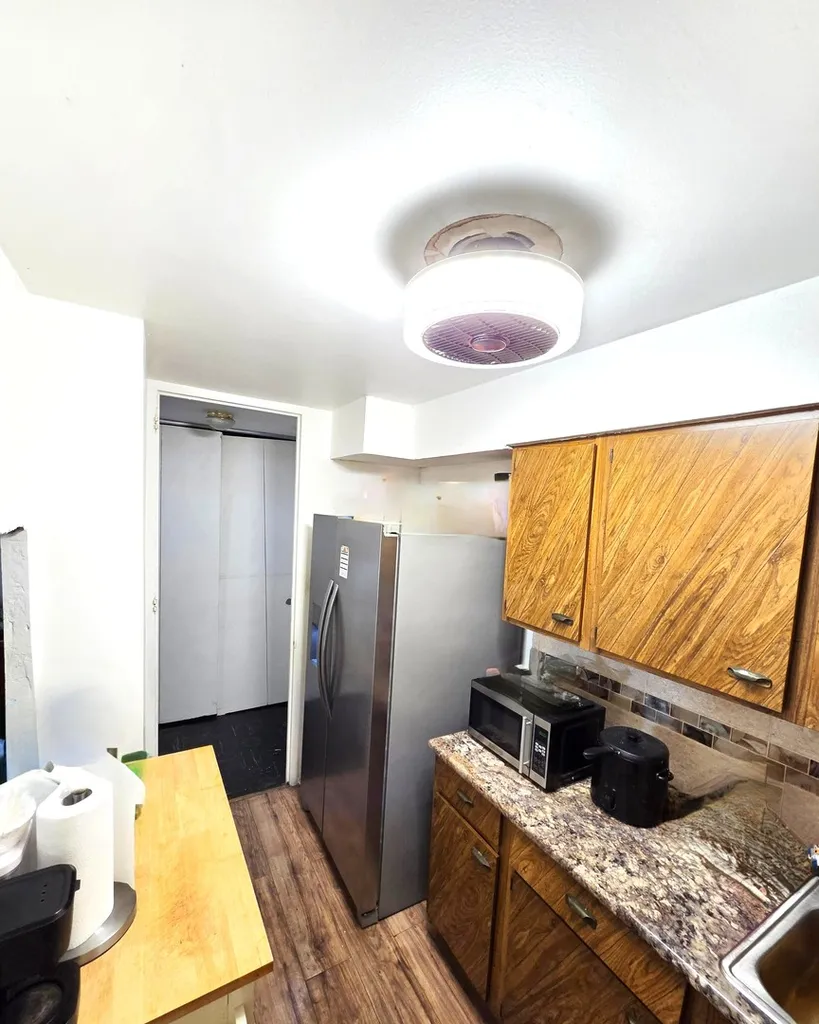 1450 East 55th Place Chicago IL 60637
