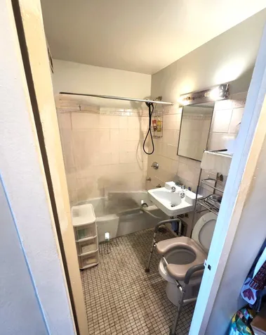 1450 East 55th Place Chicago IL 60637