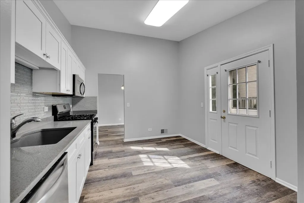 1049 Oswego Road Naperville IL 60540