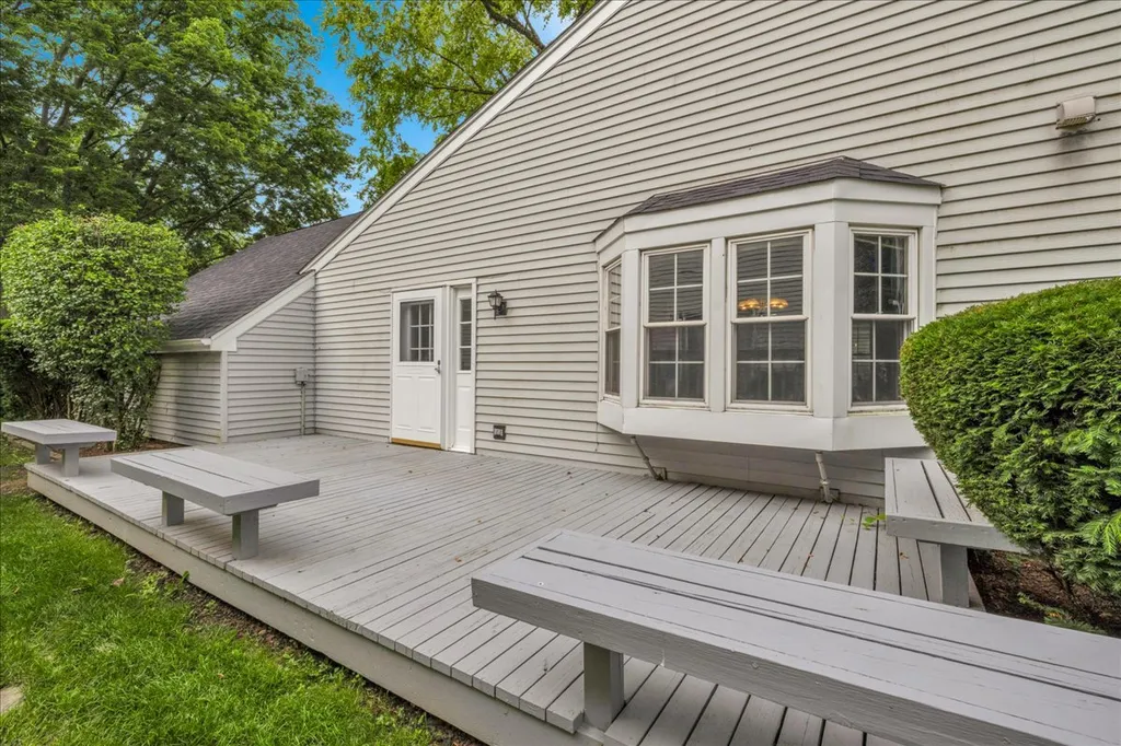 1049 Oswego Road Naperville IL 60540