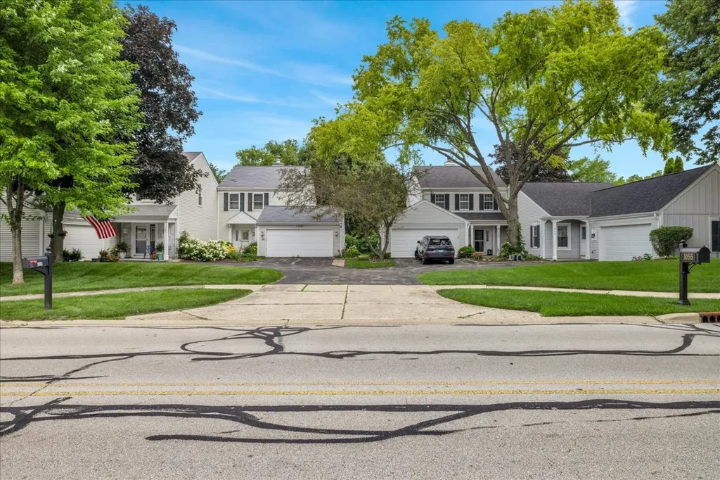 1049 Oswego Road Naperville IL 60540
