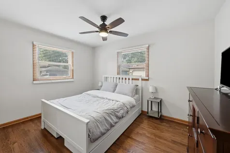 202 Bonnie Brae Avenue Itasca IL 60143