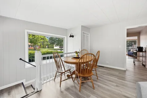 202 Bonnie Brae Avenue Itasca IL 60143