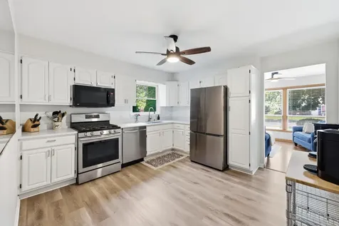 202 Bonnie Brae Avenue Itasca IL 60143
