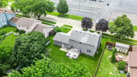 207 Barb Boulevard Dekalb IL 60115