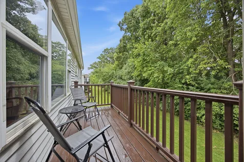 383 Woodview Circle Elgin IL 60120