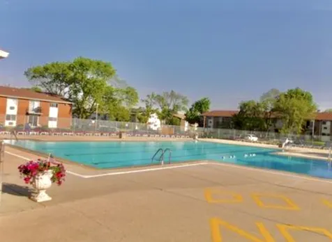 8896 David Place Des Plaines IL 60016