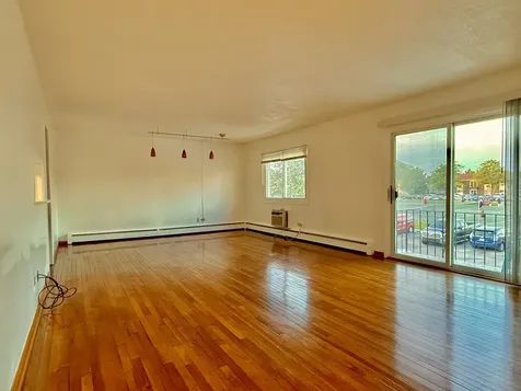 8896 David Place Des Plaines IL 60016