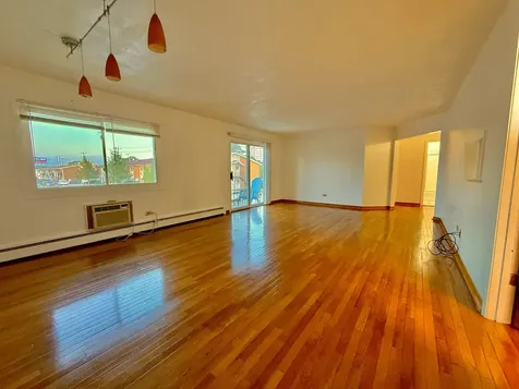 8896 David Place Des Plaines IL 60016