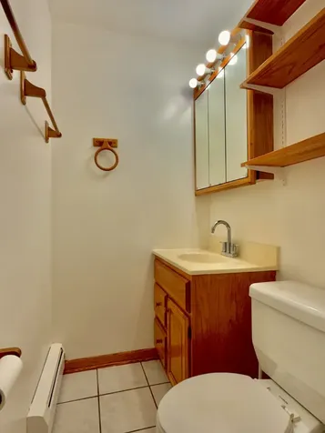 8896 David Place Des Plaines IL 60016