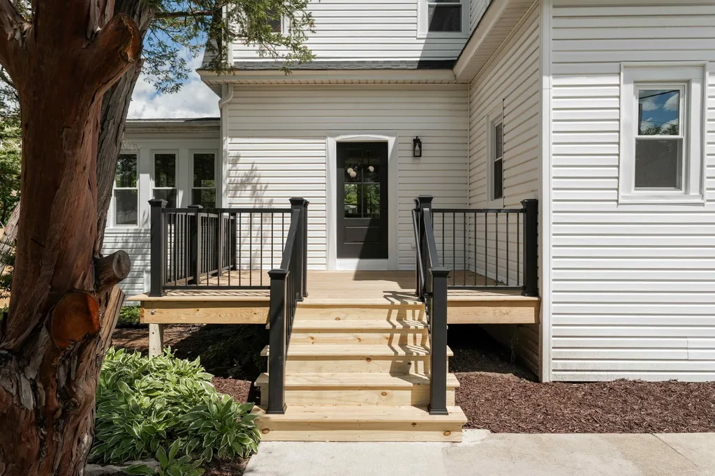 210 South Grace Street Lombard IL 60148