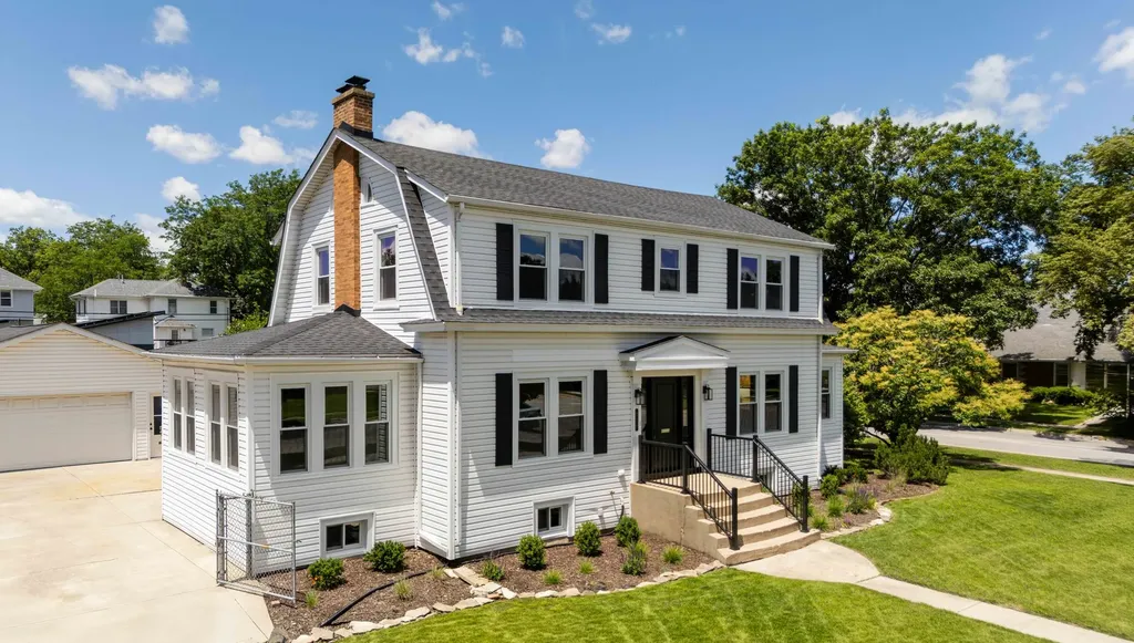 210 South Grace Street Lombard IL 60148