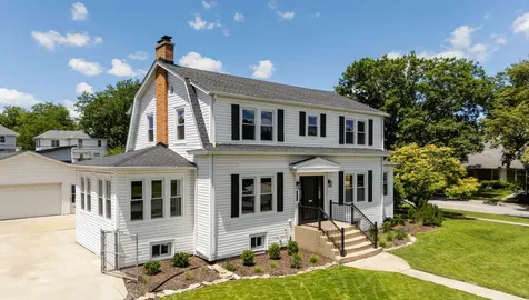 210 South Grace Street Lombard IL 60148