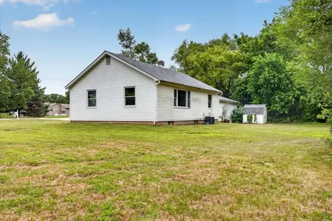 802 Darwin Drive Machesney Park IL 61115