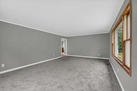 802 Darwin Drive Machesney Park IL 61115