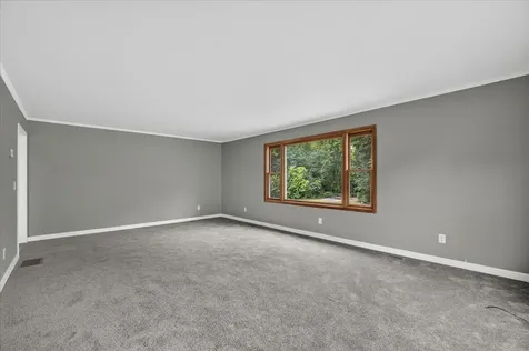 802 Darwin Drive Machesney Park IL 61115