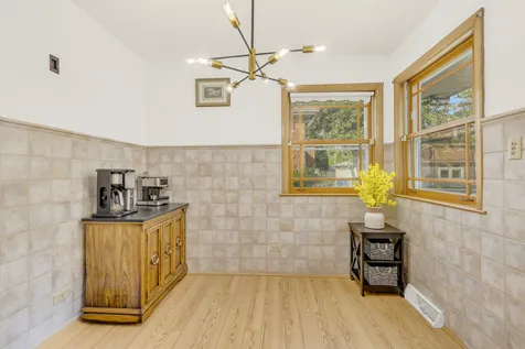 5425 Drury Lane Oak Lawn IL 60453