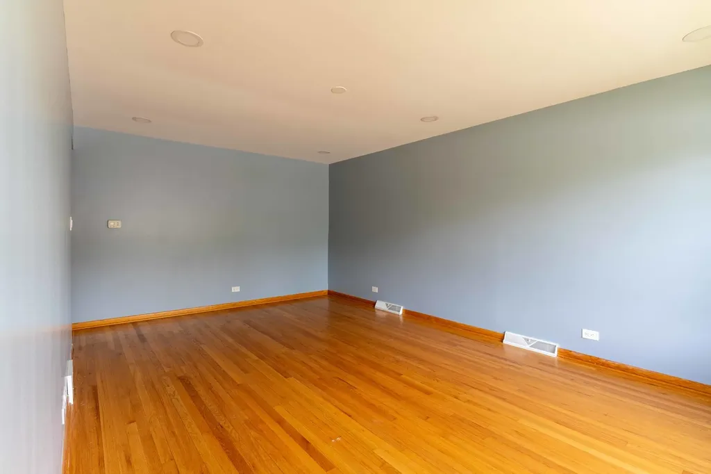 7753 West Forest Preserve Avenue Chicago IL 60634