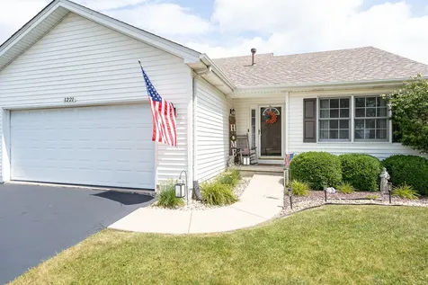 1221 Glen Mor Drive Shorewood IL 60404