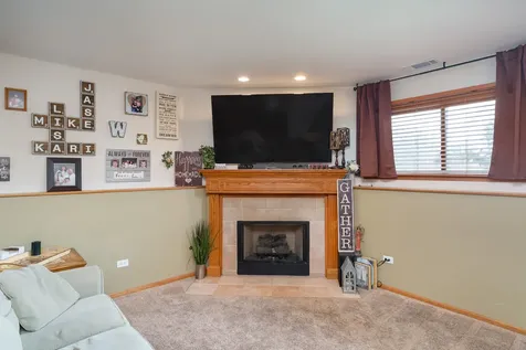 1221 Glen Mor Drive Shorewood IL 60404