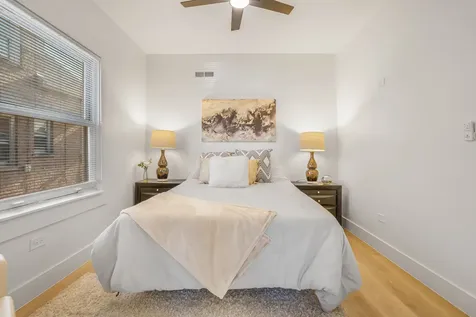 2724 North Mobile Avenue Chicago IL 60639