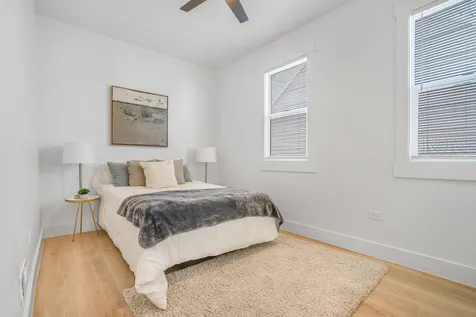 2724 North Mobile Avenue Chicago IL 60639