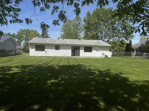 3915 Greenbay Drive Hanover Park IL 60133